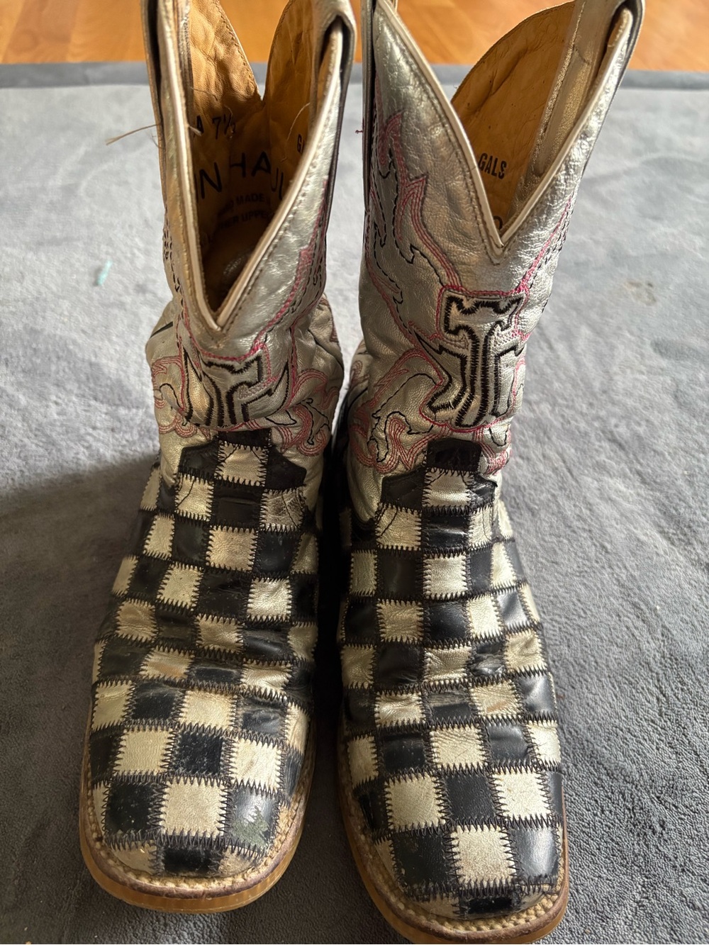 Tin Haul Checkerboard Western Cowboy Boots with Pink Flame Stitching size 7.5 - Picture 2 of 4